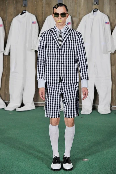 Look 24